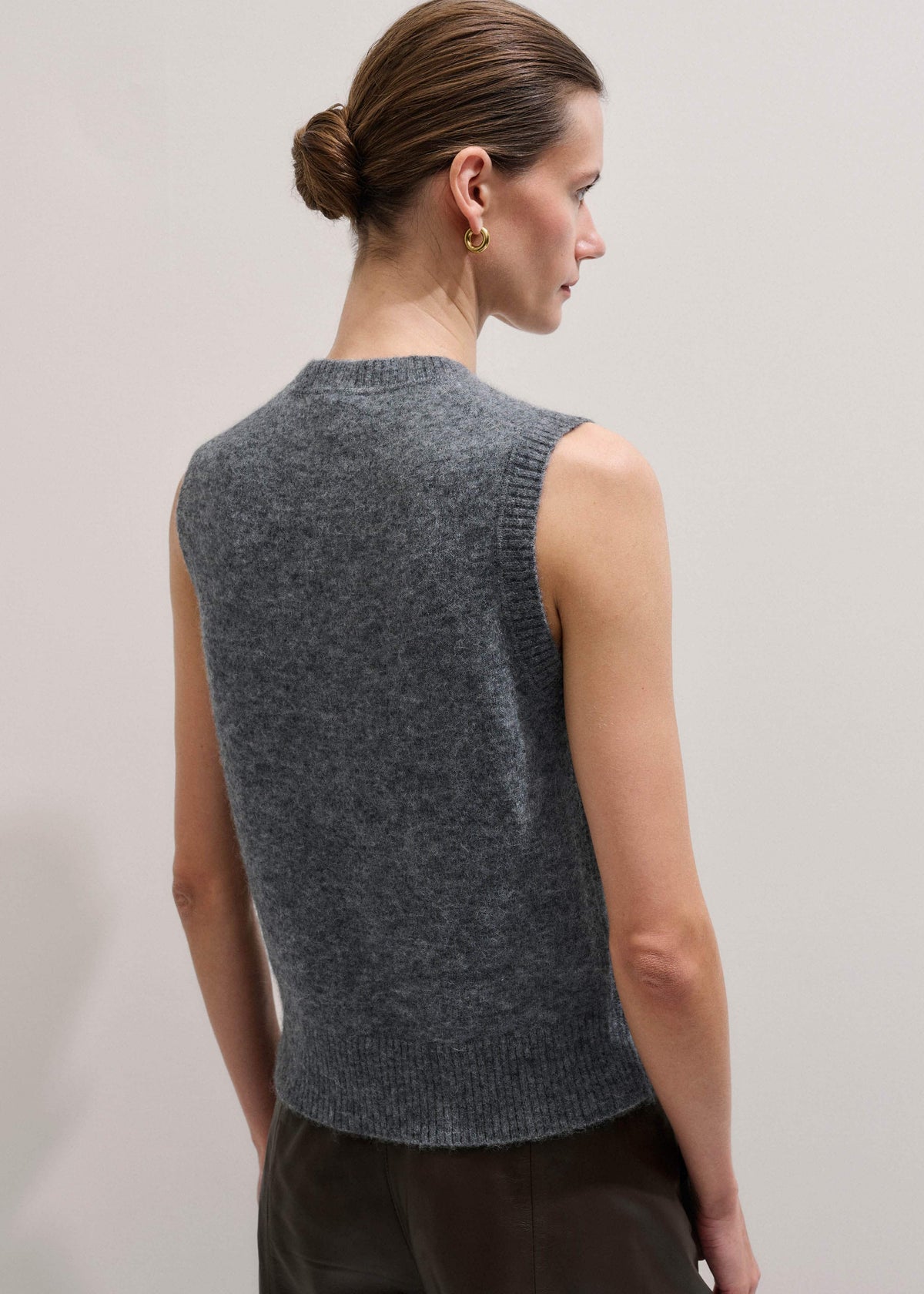 Grey Henley Straight Knit Vest | ME+EM