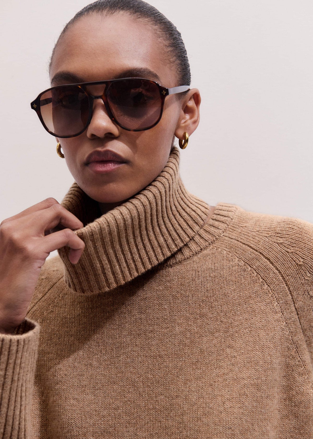 Brown Cashmere Curved Hem Raglan Sweater + Snood | ME+EM