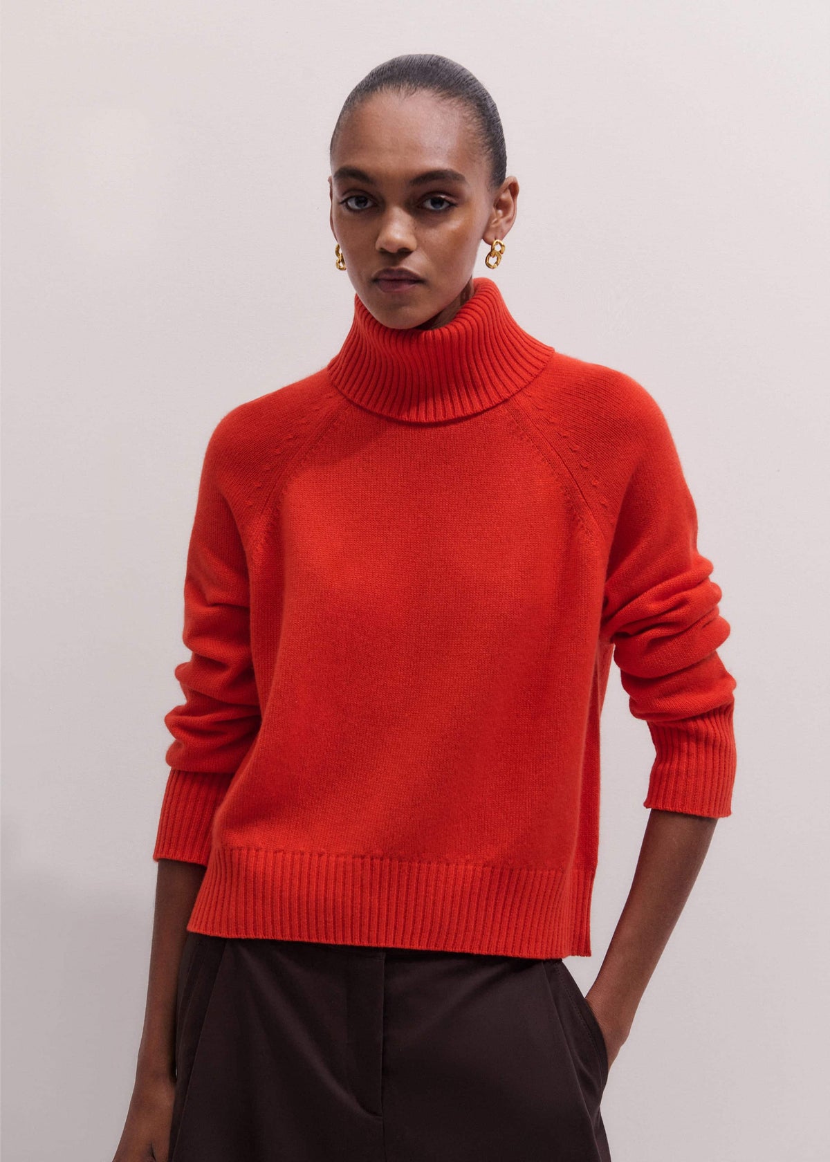 Red Cashmere Curved Hem Raglan Sweater + Snood | ME+EM