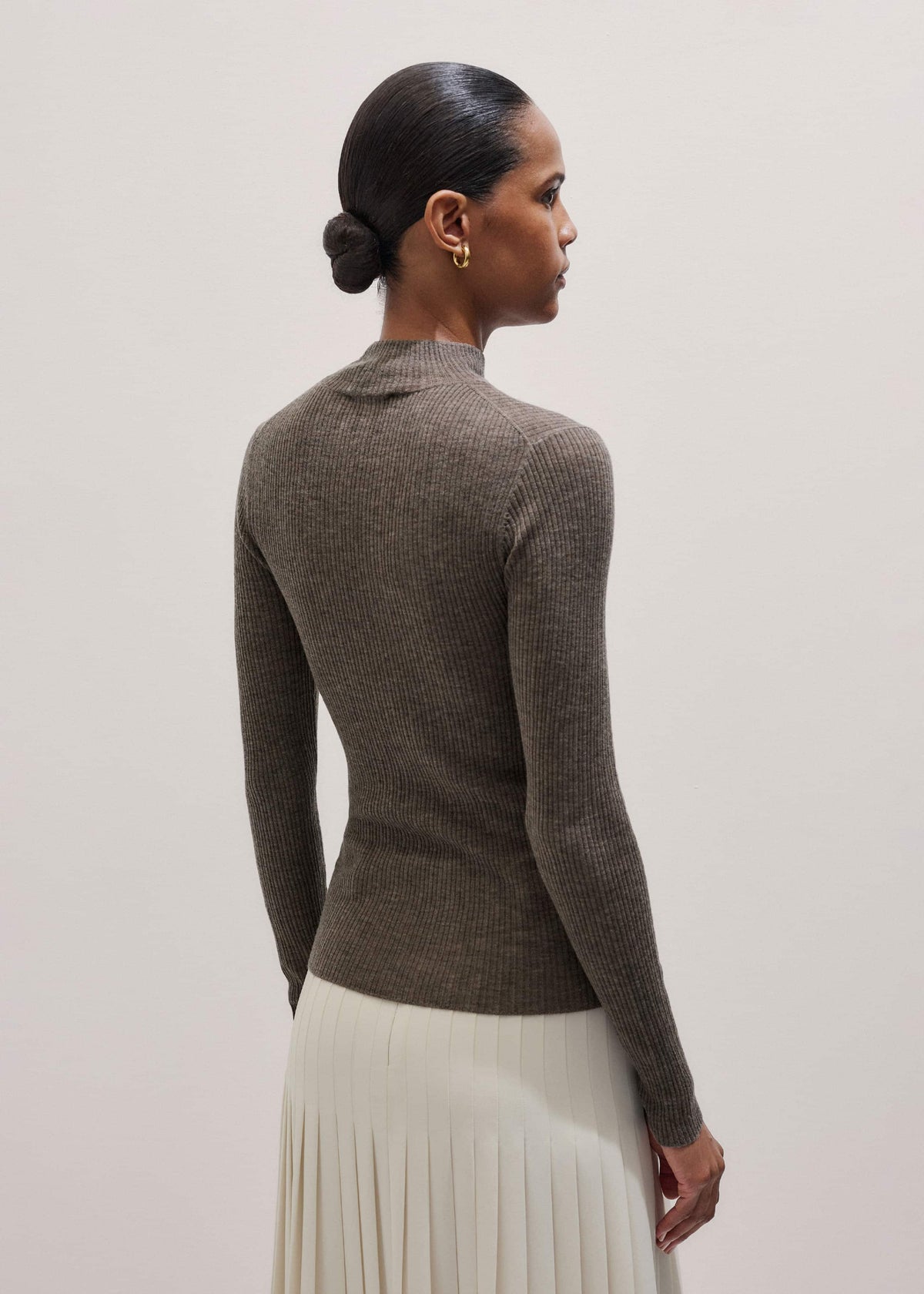 Brown Barely There Slim Layering Sweater | ME+EM