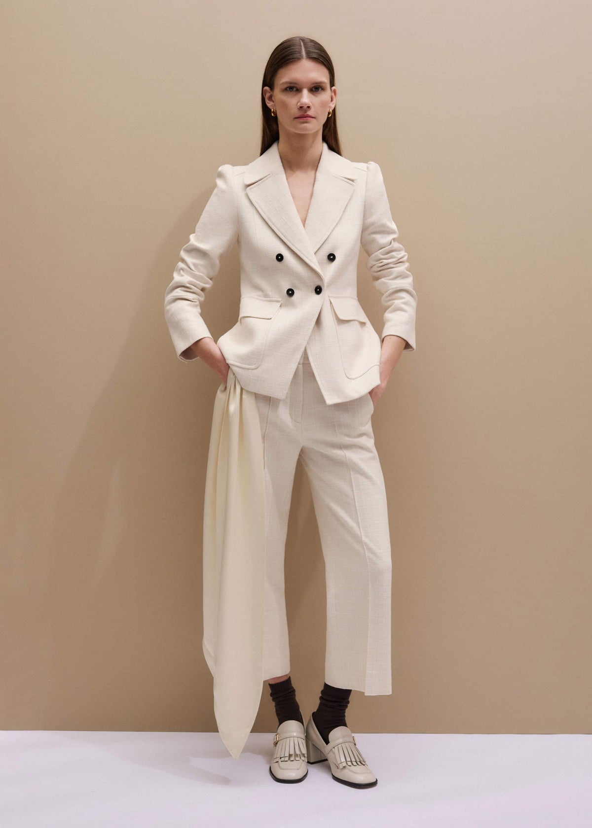 Ivory Slim Feminine Sleeve Blazer | ME+EM