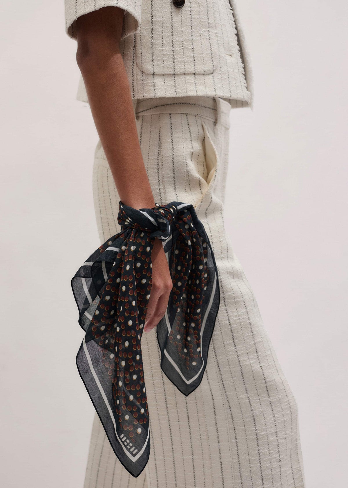 Black Dotted Border Scarf | ME+EM