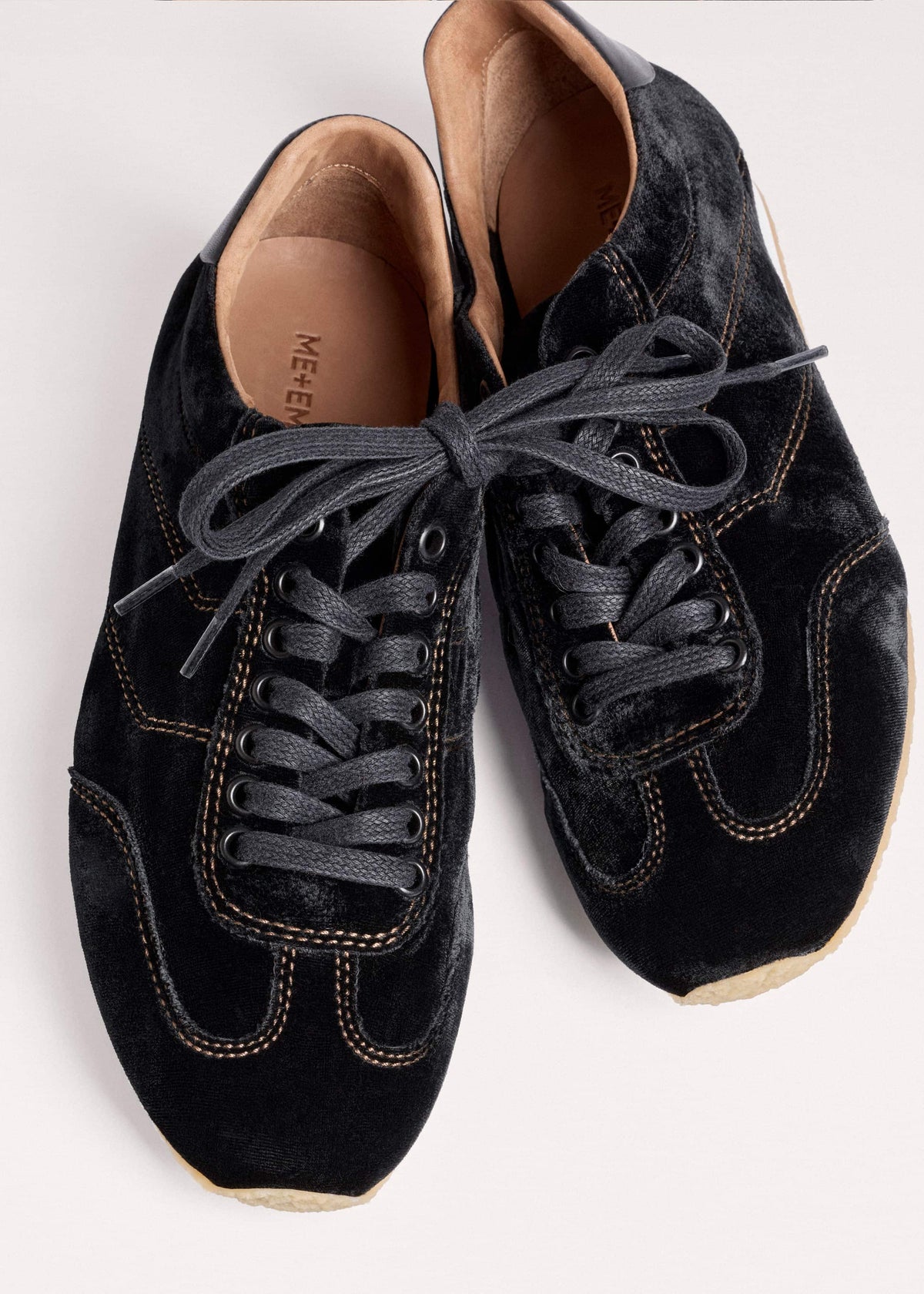 Black Velvet Retro Runner | ME+EM