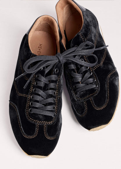 Black Velvet Retro Runner | ME+EM