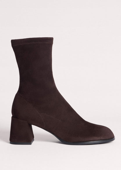 Brown Ankle Stretch Boot | ME+EM